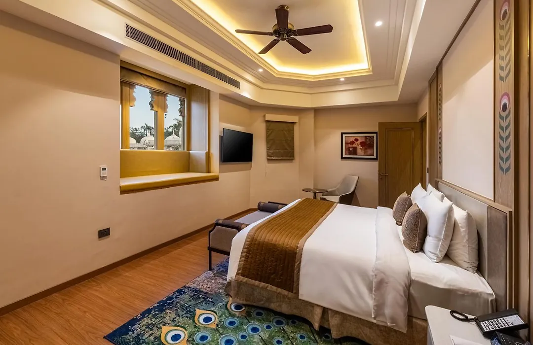 Wyndham Grand Udaipur Palace Pure Vegetarian Hotel-1