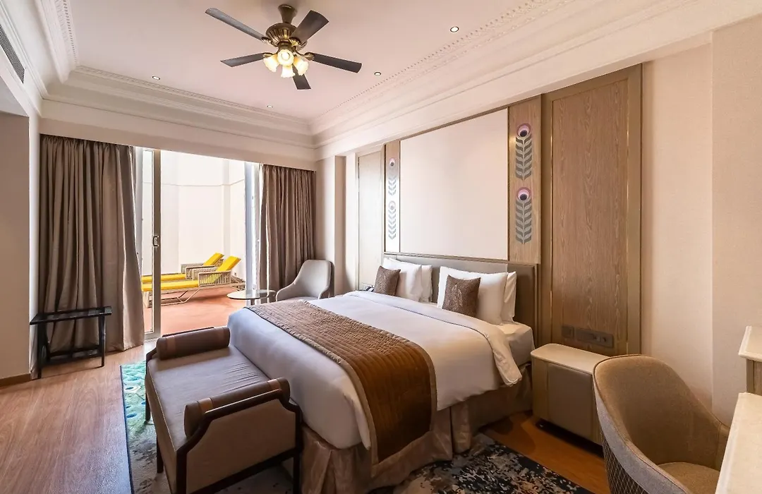 Wyndham Grand Udaipur Palace Pure Vegetarian Hotel-1