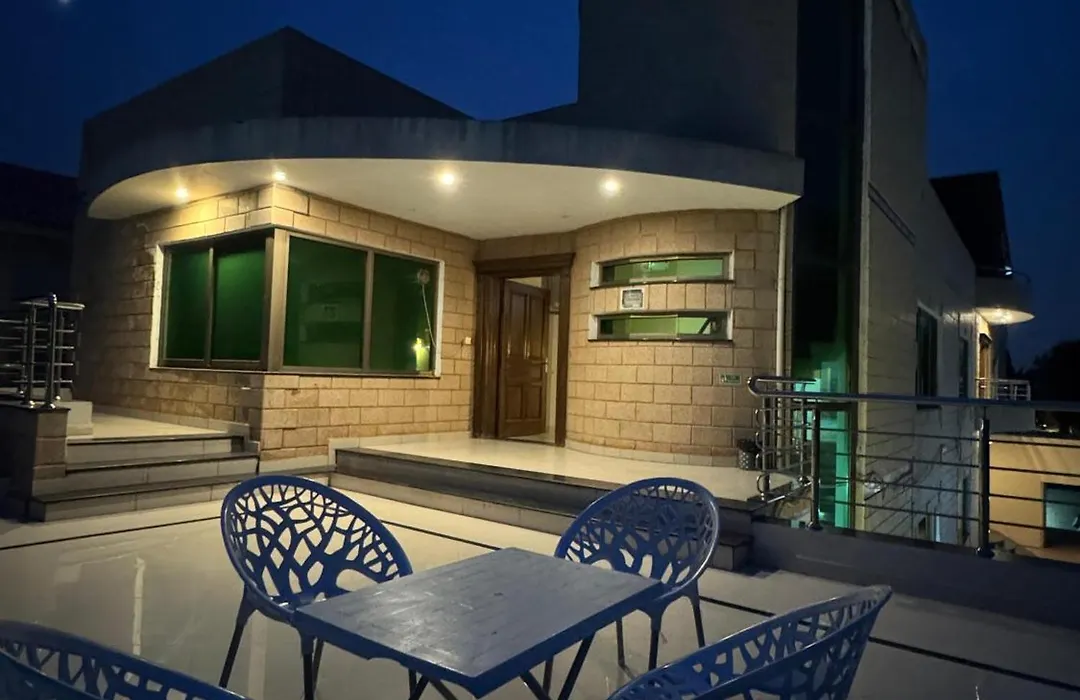 Graceland House F8-1
