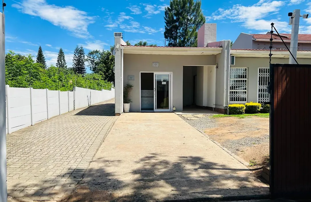 Umsobomvu Guest House-1