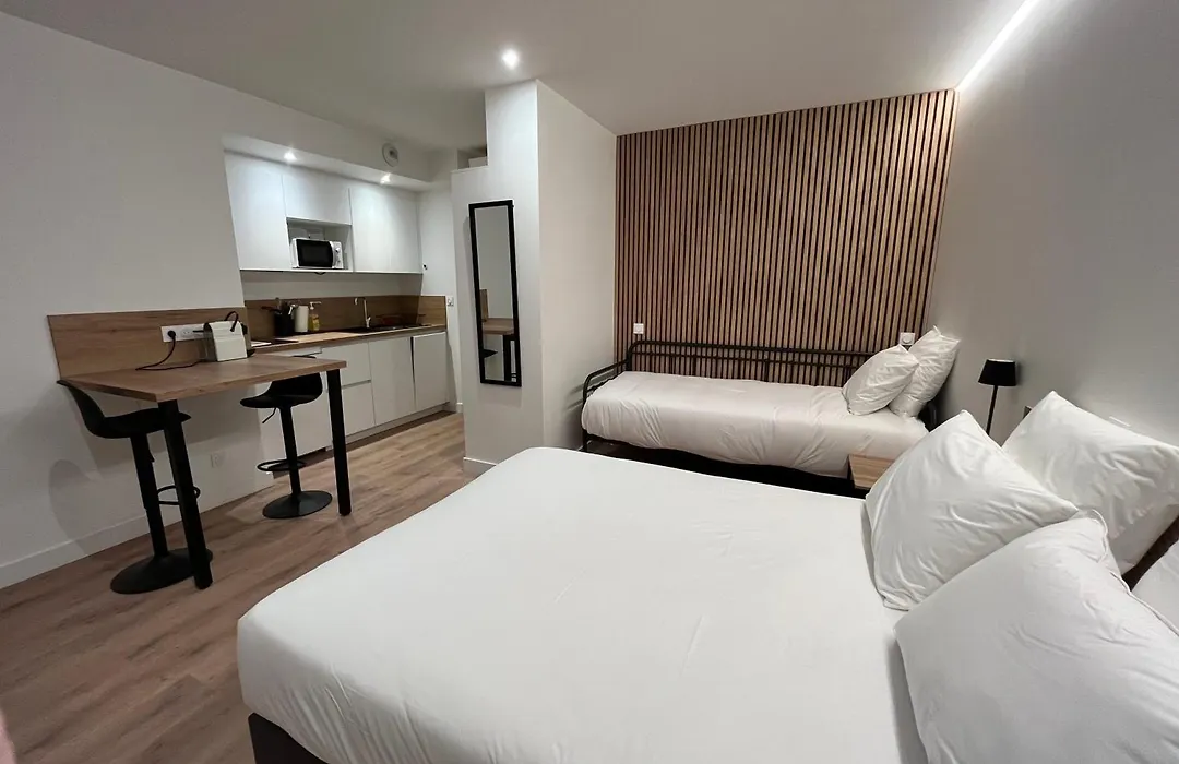 Studio Hotel-Restaurant Ltb La Table Basque-1