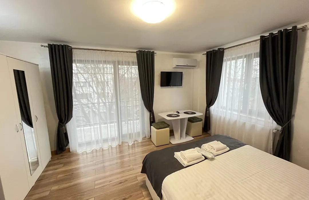 Palas Grand View-1