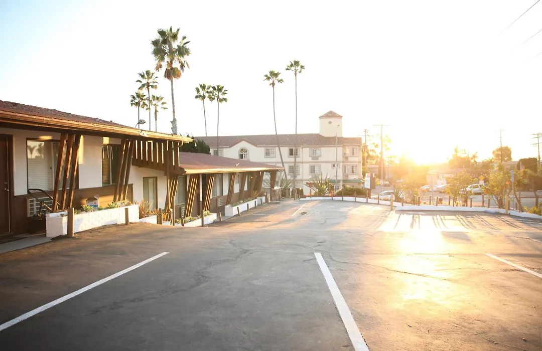 West Coast Surf And Stay-1