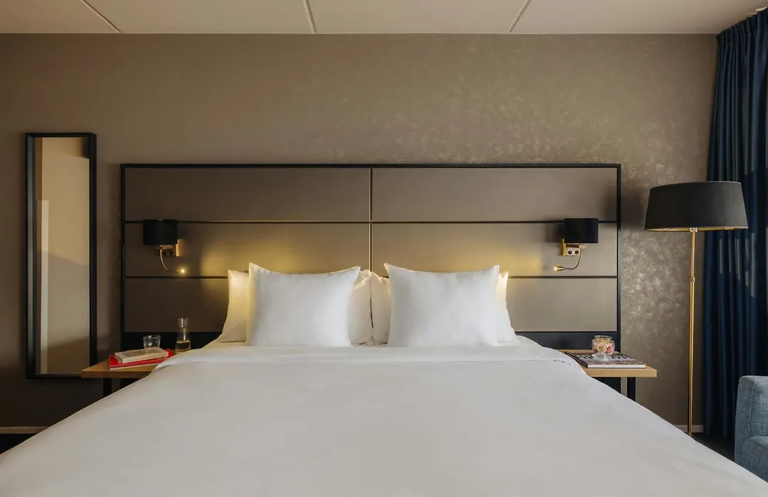 Leonardo Hotel Groningen City Center-1