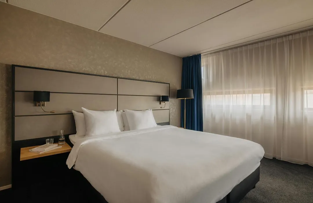 Leonardo Hotel Groningen City Center-1