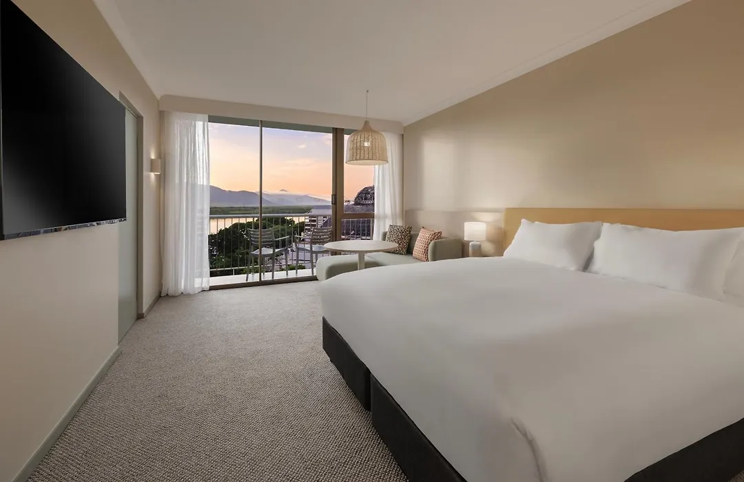 Pacific Hotel Cairns-1