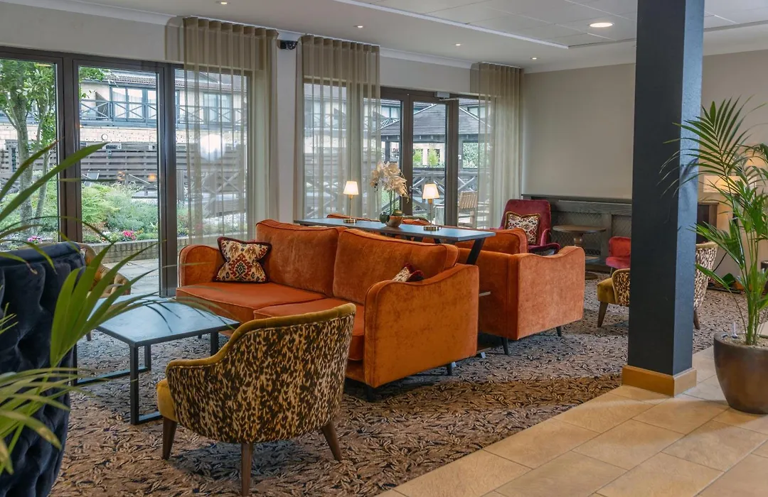 Hampshire Court Hotel & Spa-1