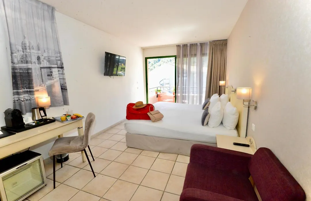 Sure Hotel By Best Western Gemenos En Provence-1