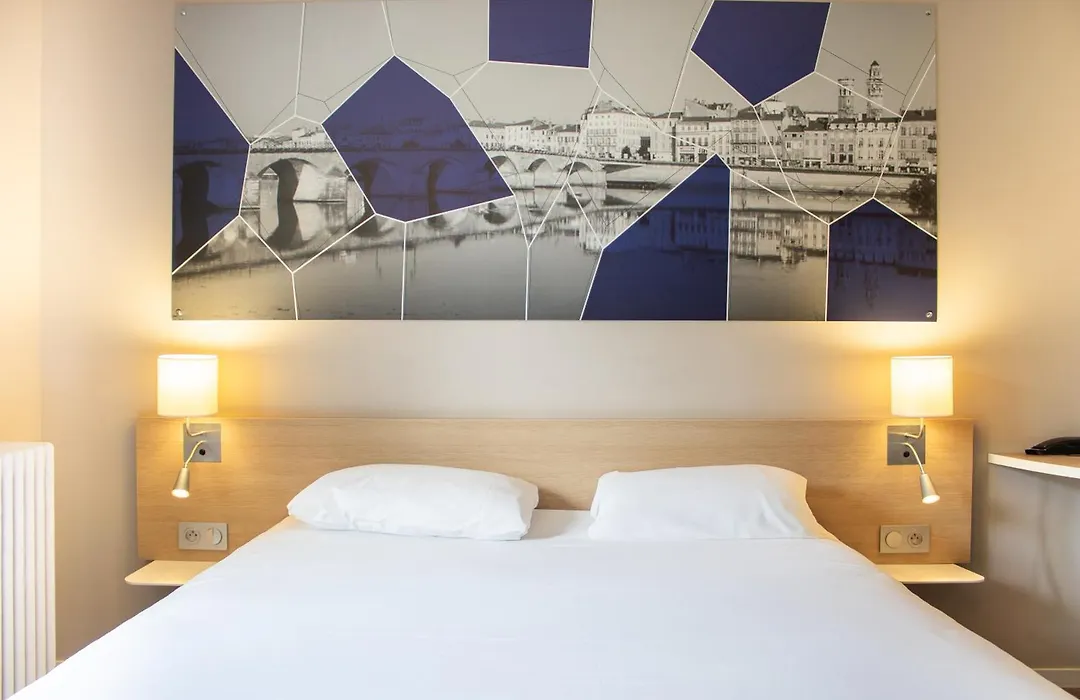 Brit Hotel Macon Centre Gare-1