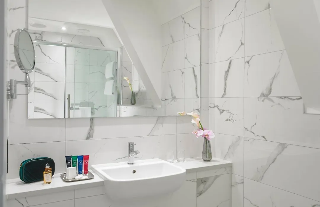 Carrigaline Court Hotel & Leisure Centre-1