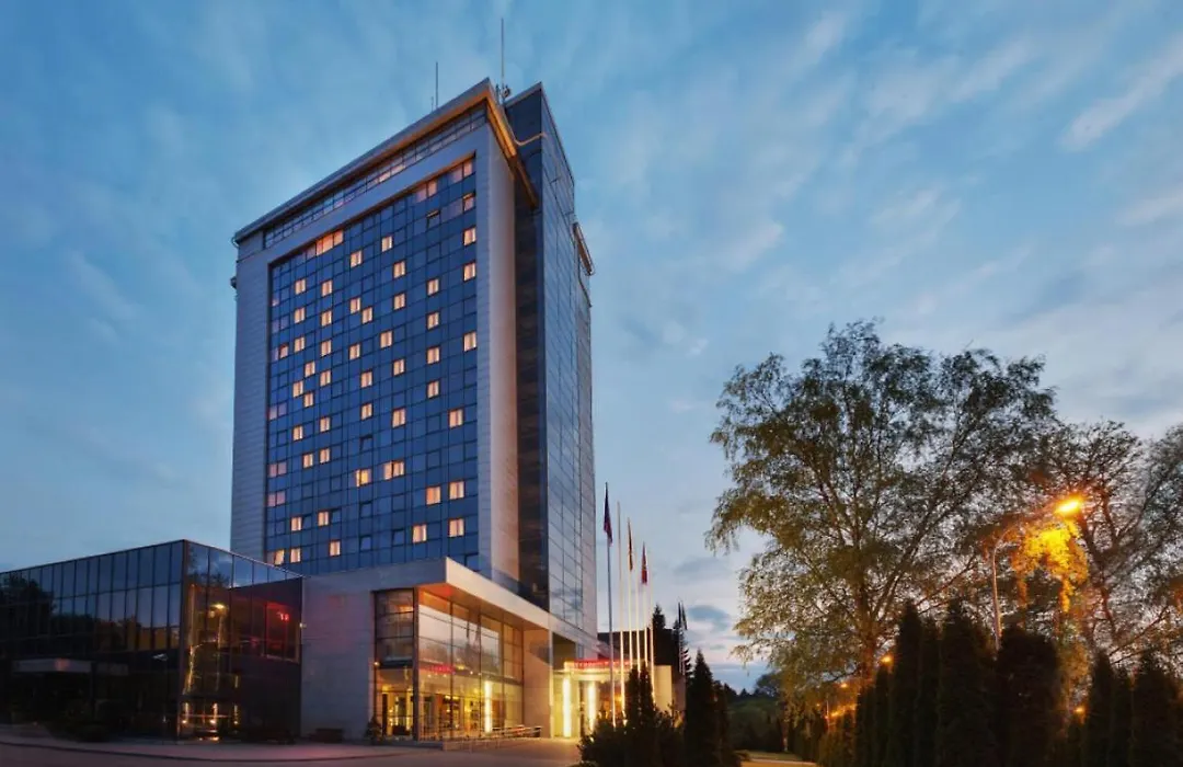 Vilnius Park Plaza Hotel & Spa, Restaurant, Conference & Banquet Center-1