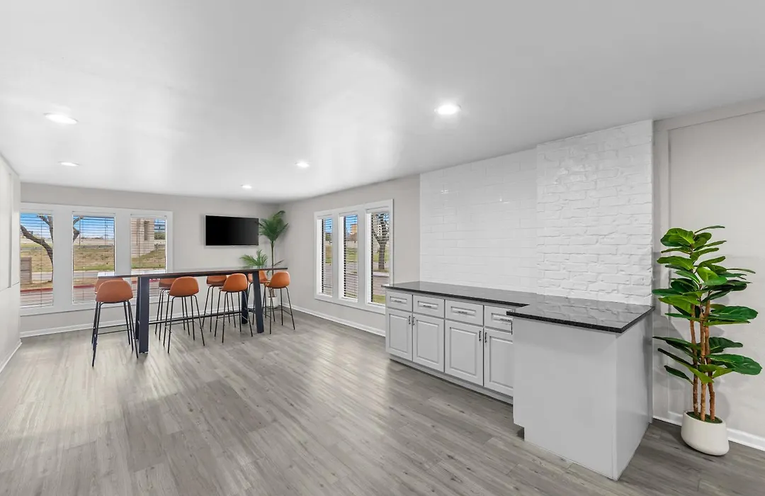 Americas Best Value Inn Austin-1