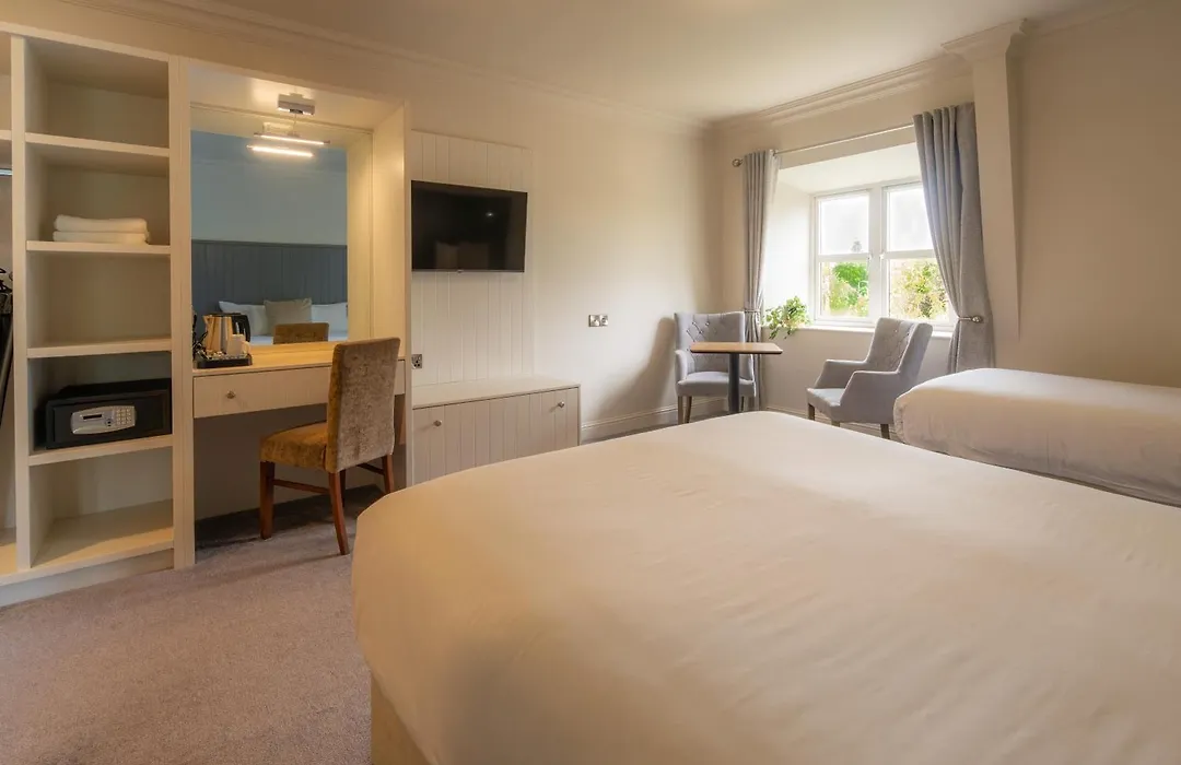 Abbey Court-1