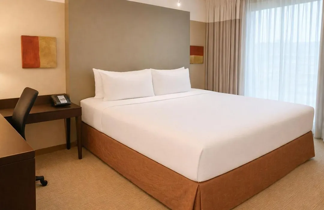 Crowne Plaza - Chicago West Loop By Ihg-1