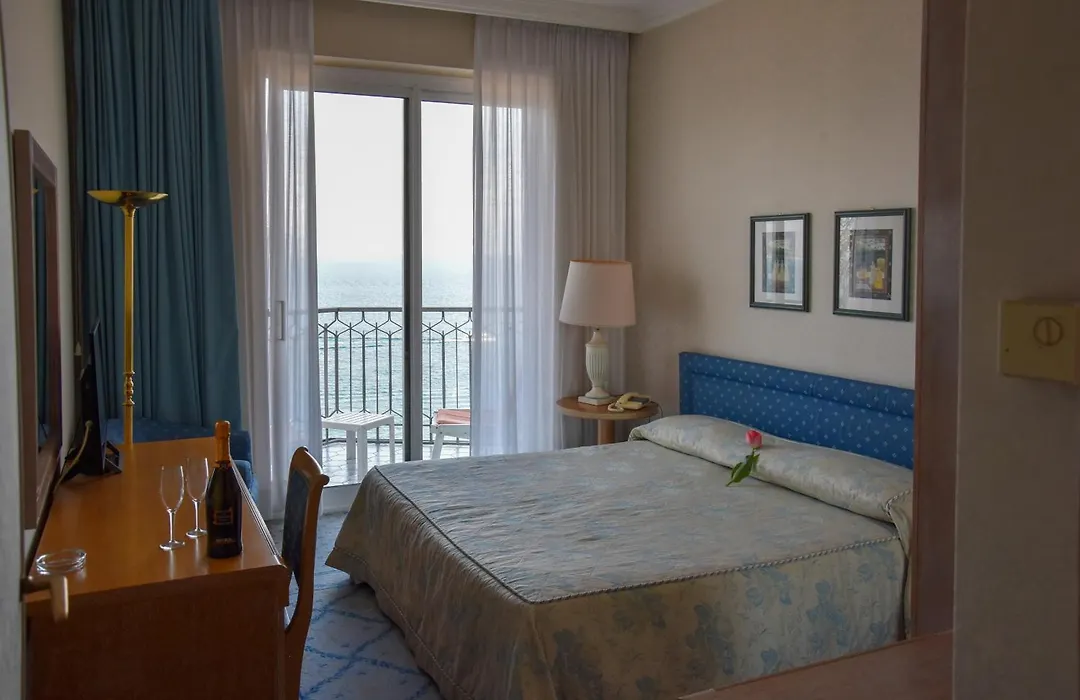 Hotel Astoria-1