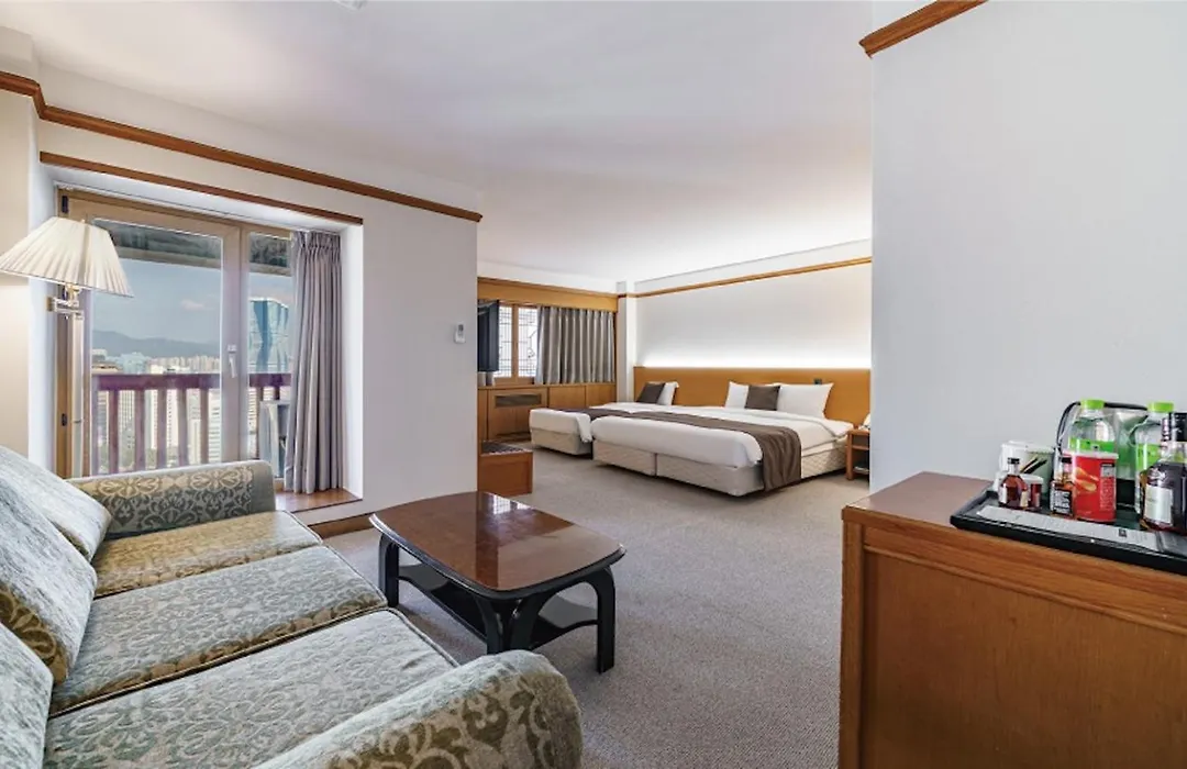 Commodore Hotel Busan-1