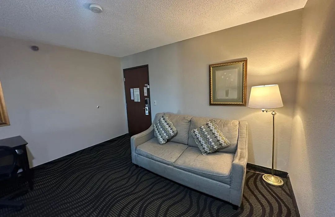 Baymont Inn & Suites By Wyndham Lincoln Ne-1