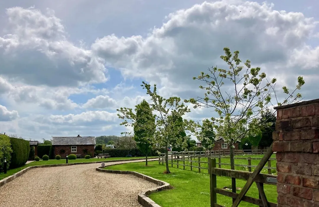 New Farm Cheshire B&B-1