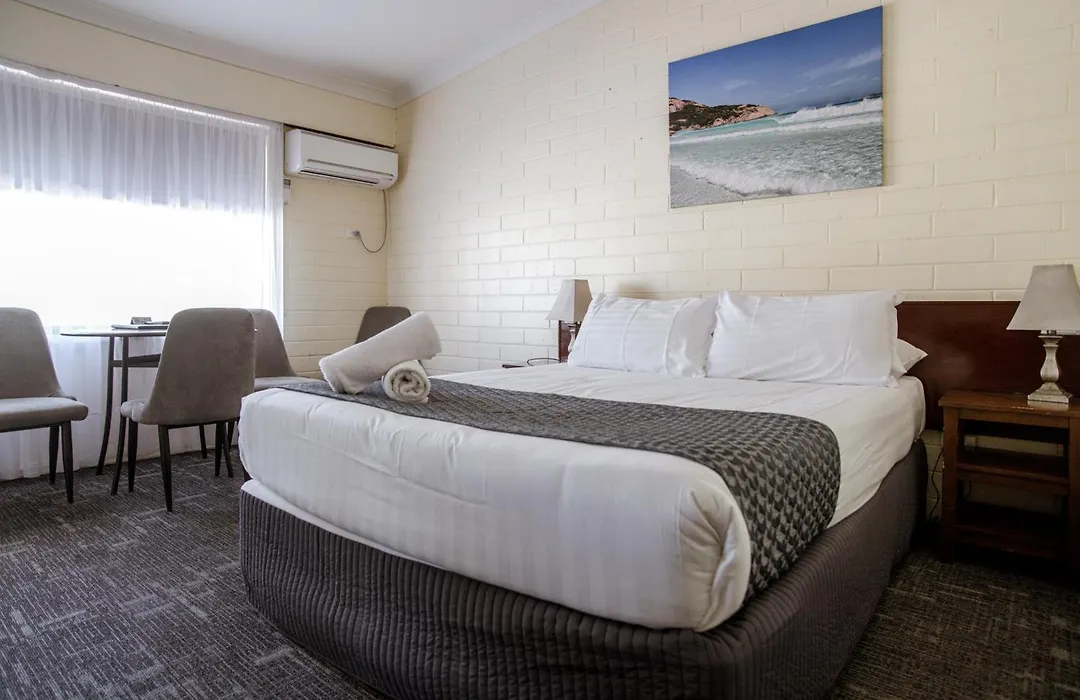 Bayview Motel-1