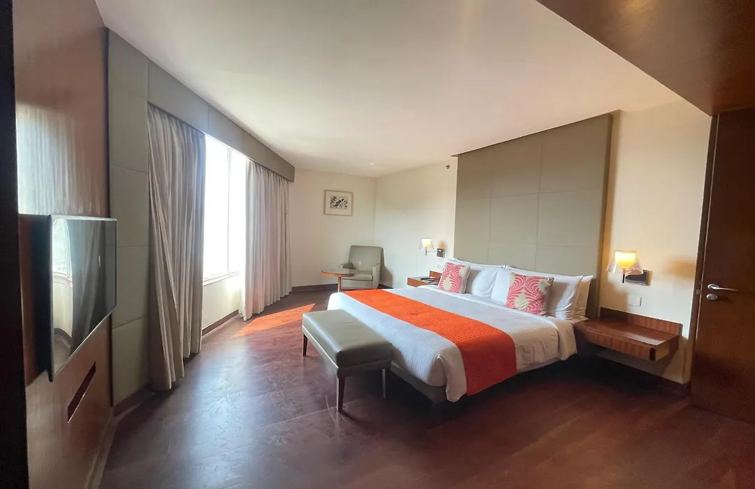 The Anya Hotel Gurgaon - Golf Course Road-1