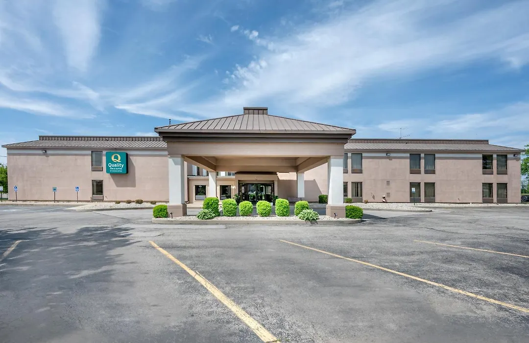 Quality Inn & Suites Near Amish Country-1