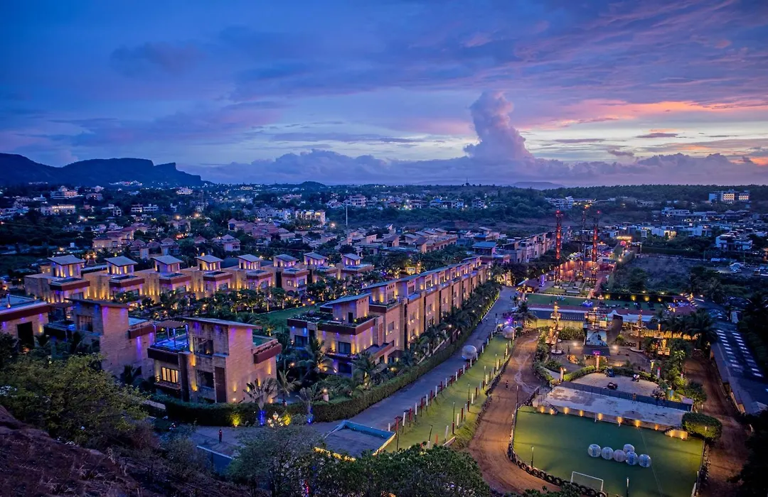 Della Resorts-1