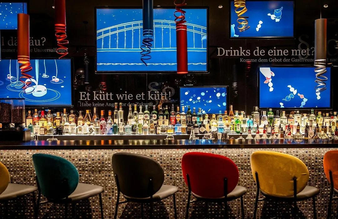 Motel One Köln-Mediapark-1