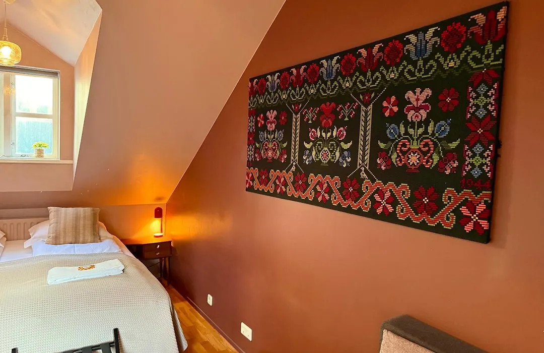 Grettir Guesthouse Downtown Charm-1
