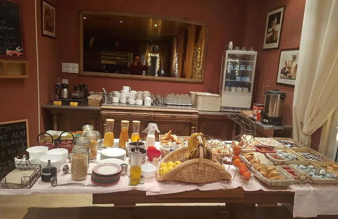 Hotel Sully-1