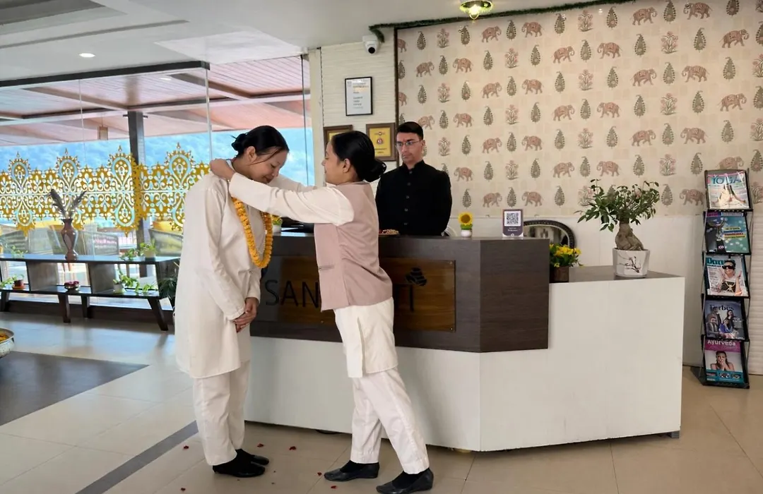 Sanskriti Vedic Retreat-1