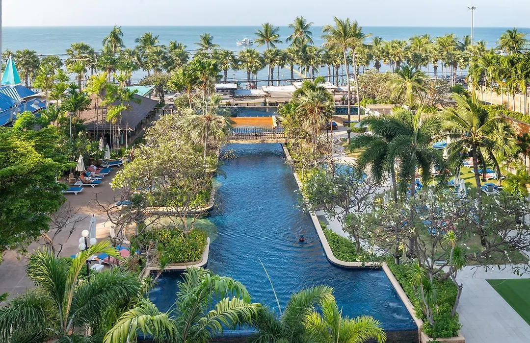 Jomtien Palm Beach Hotel & Resort - Family-Friendly-1
