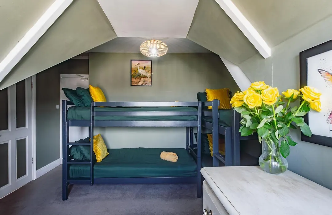 Smarties Guest House-1