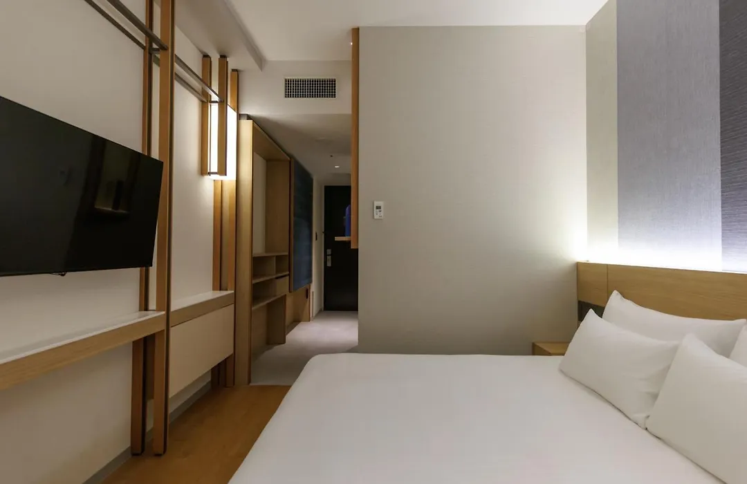 Jr Kyushu Hotel Blossom Naha-1