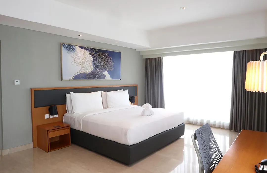 Holiday Inn & Suites Jakarta Gajah Mada By Ihg-1