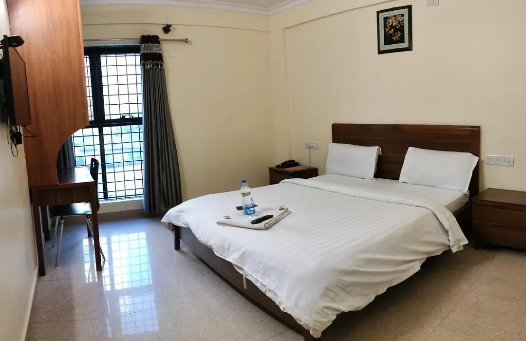 The Lounge Business Hotel-1