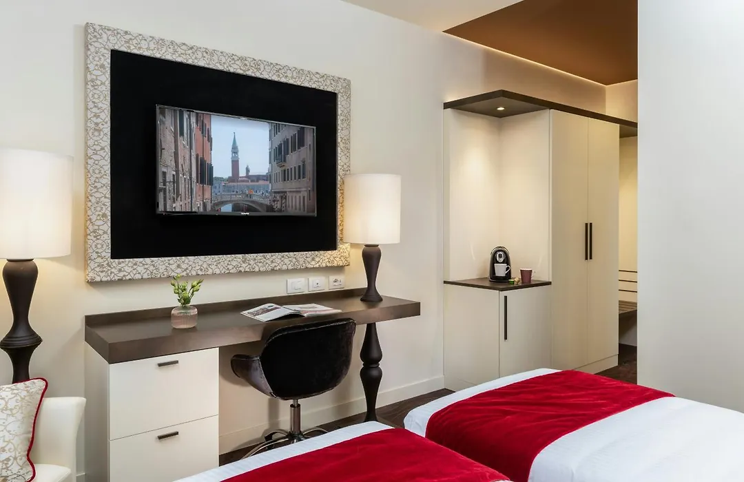 Leonardo Royal Hotel Venice Mestre-1