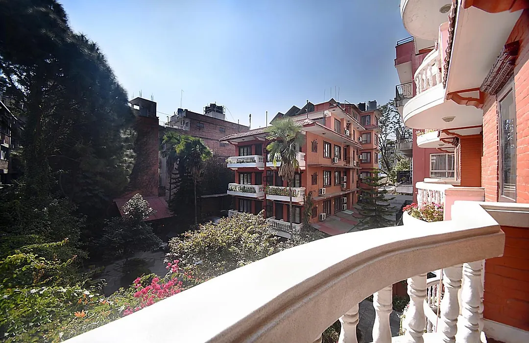 Hotel Nirvana Garden-1