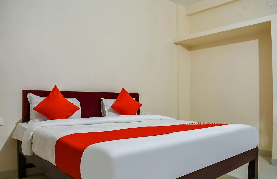 Hotel O Shiv Sai Palace-1