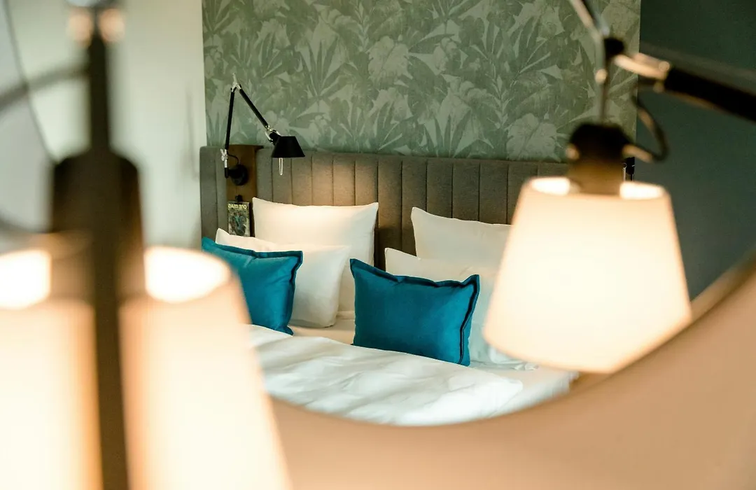 Motel One Bonn-Hauptbahnhof-1