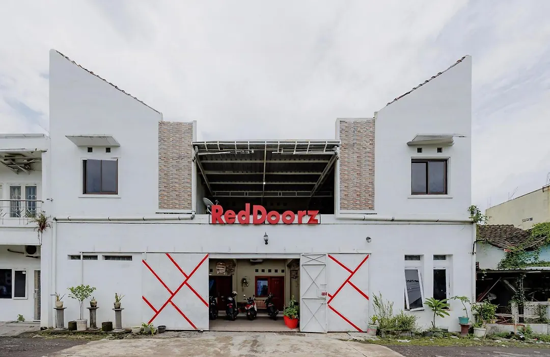 Reddoorz Syariah Near Ums Solo - Rso Soeharso-1