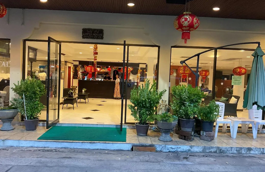 Lotus House-1