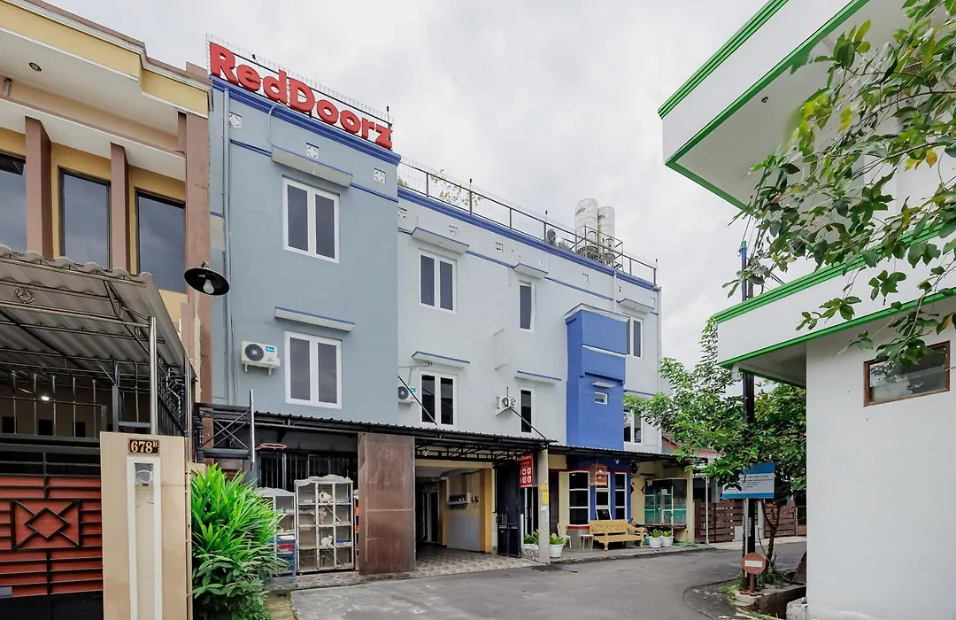 Reddoorz Near Jalan Adi Sucipto Solo-1