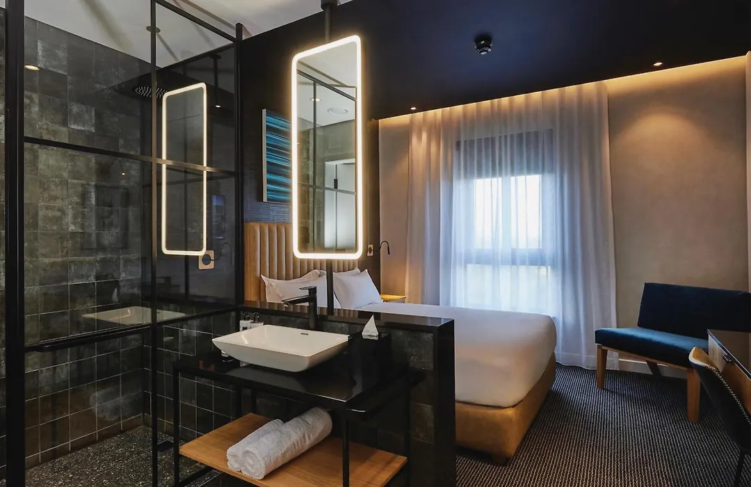 Century City Hotel Bridgewater-1
