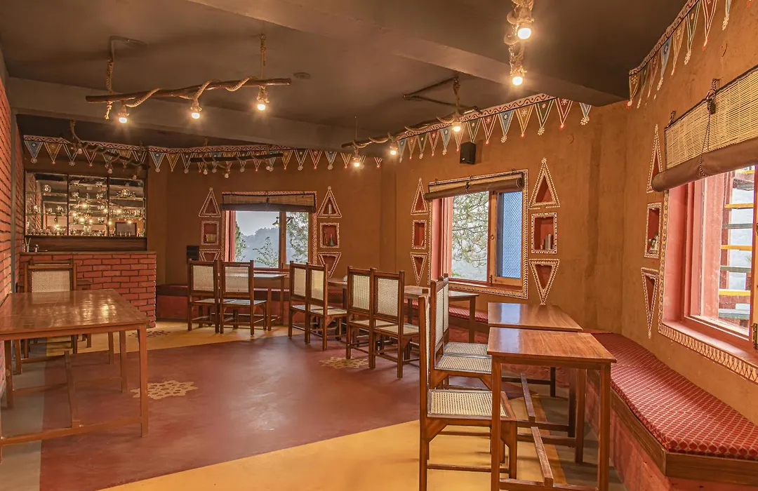 A Kasauli Ggaon By Echor-1