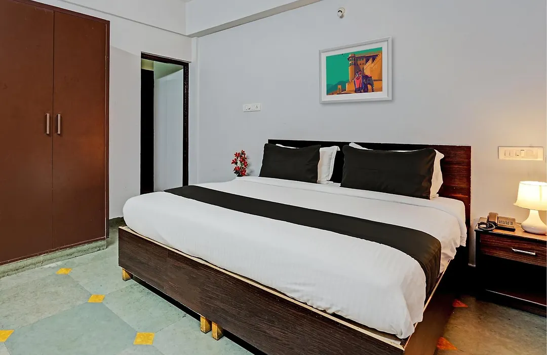 Hotel O Skylark Service Apartment-1