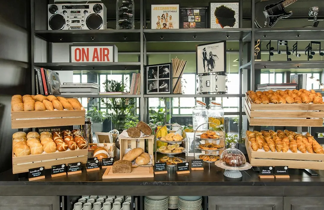 Motel One Mannheim-1