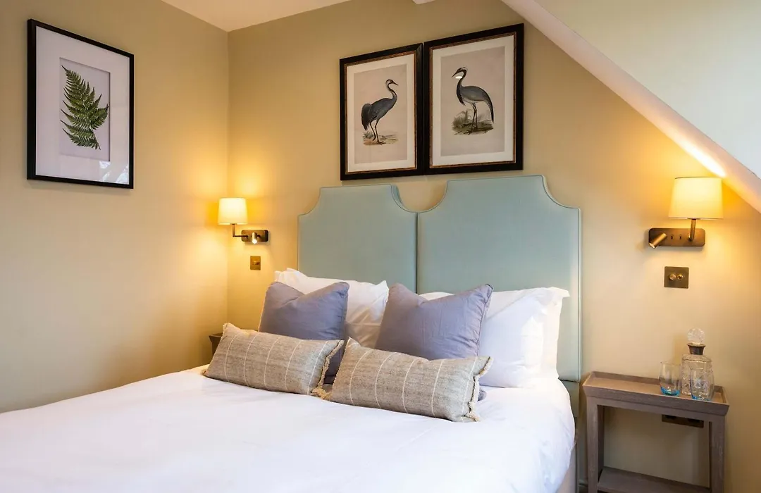 The Bottle & Glass Inn - Barn View - Room 2-1