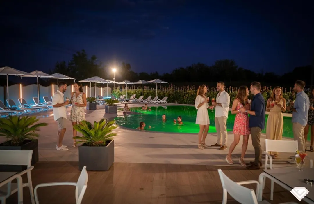 Ile Hotel-1