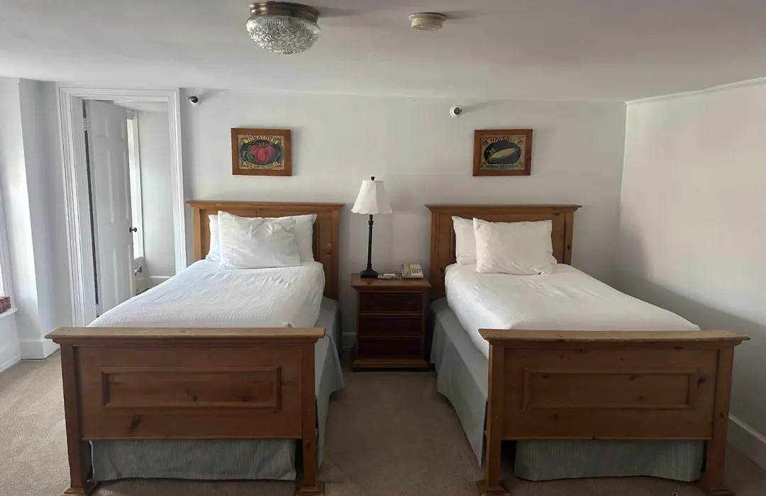 Beekman Arms And Delamater Inn-1