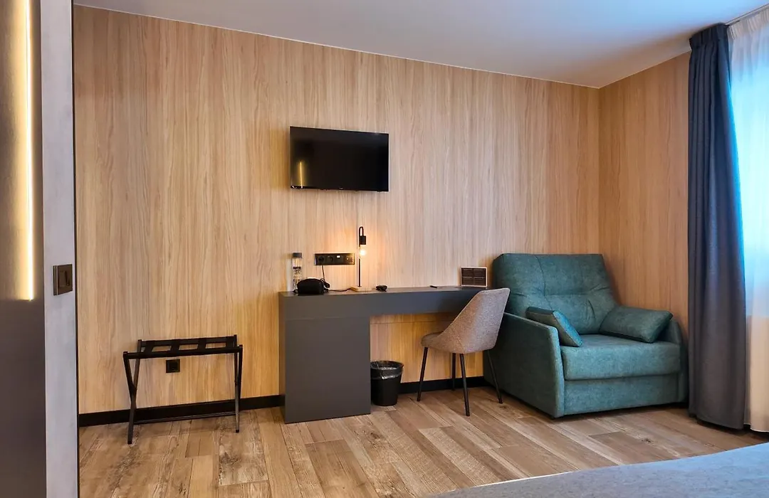 Hotel Focus-1